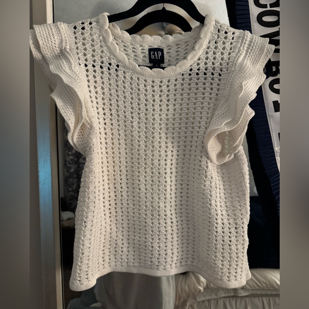 GAP Knit Flutter Sleeve Crochet Sweater - Picture 4 of 7
